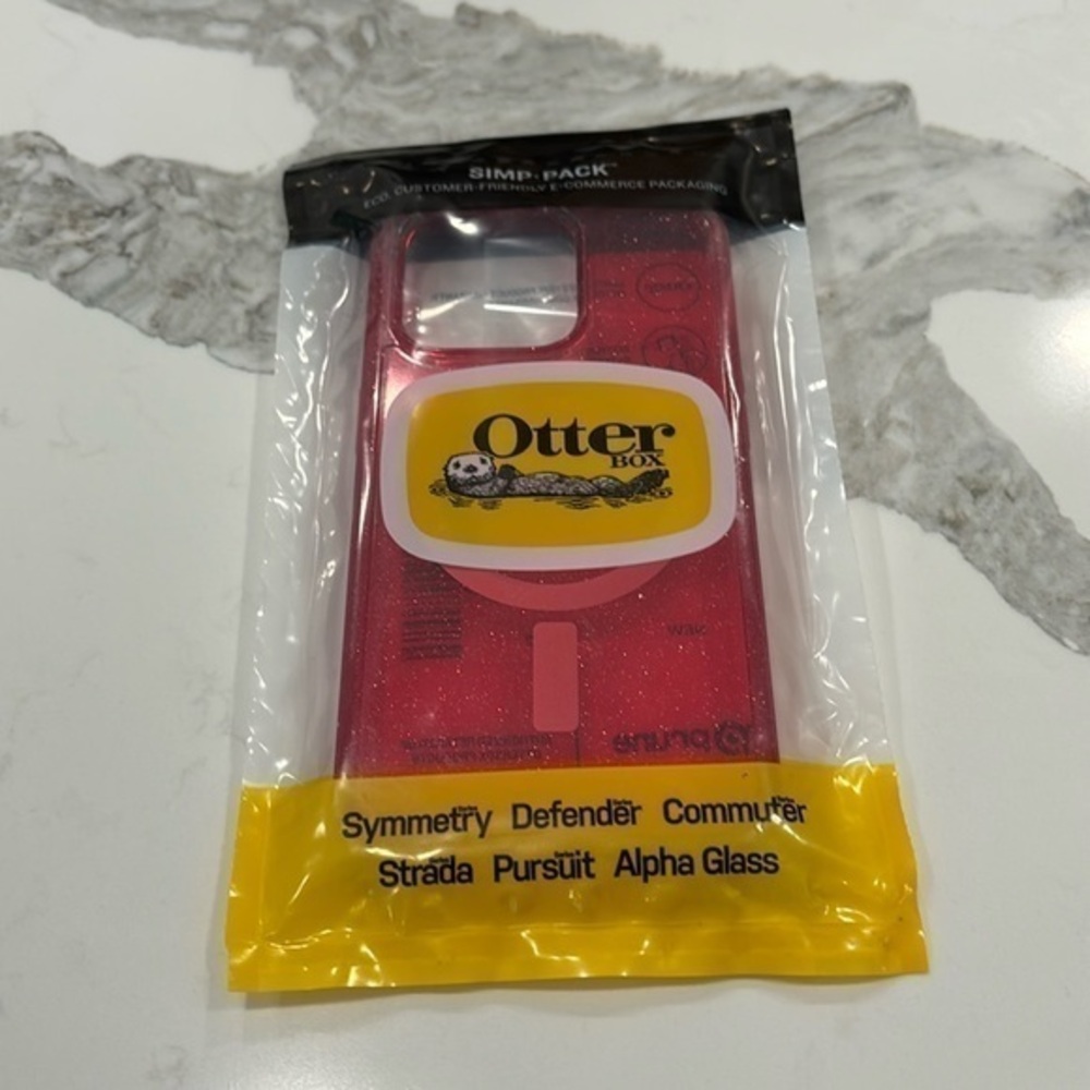 NWT unopened Otter Box defender iPhone‎ 14 Pro case. The color is pinky swear.